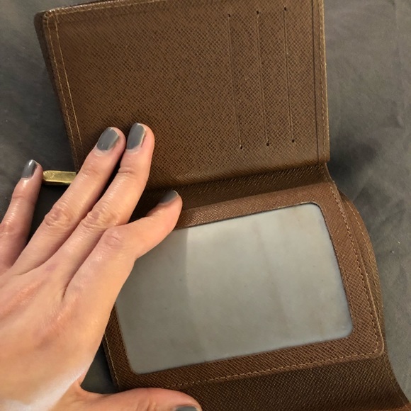 Authentic Louis Vuitton Monogram Compact Wallet - Picture 3 of 7